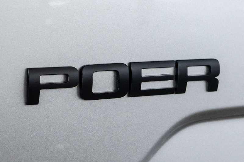 Poer P30