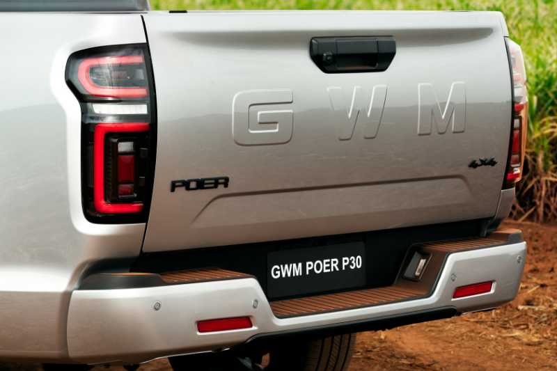 Poer P30