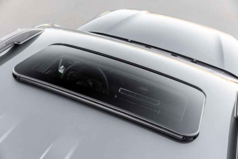 Poer P30 Exclusive